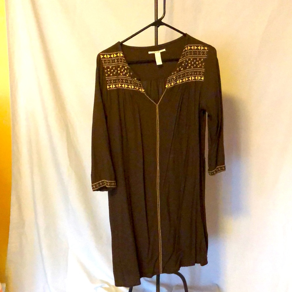 Lucky Brand brown dress with stud and stitching detail.